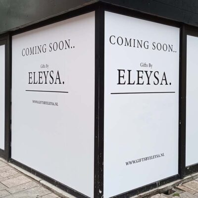 Voorbeeld van op maat gemaakte raamsticker snijfolie met tekst