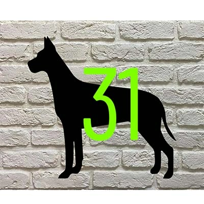 Whippet silhouet huisnummerbord met max 3 cijfers - zwart acrylaat met witte/groene cijfers